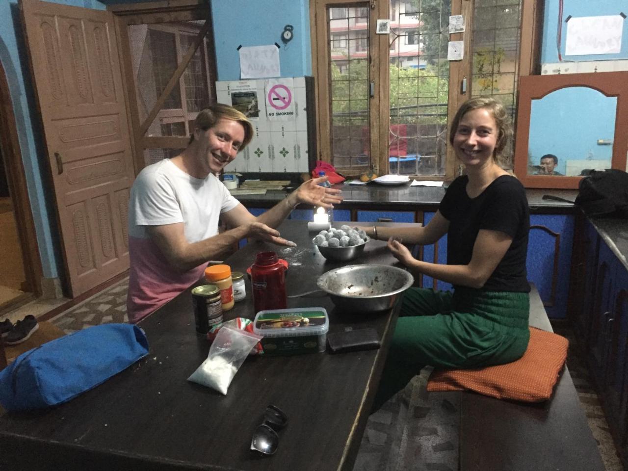 Nepalaya Eco Hostel ポカラ エクステリア 写真